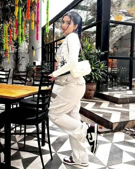 VERSTELBARE CARGO BROEK